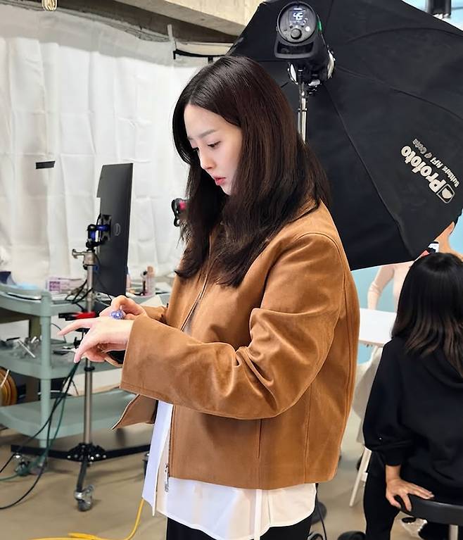 감정에 얽매인 아날로그를 과감히 도려내고 찾은 새로운 승부처.&nbsp;김소영 SNS