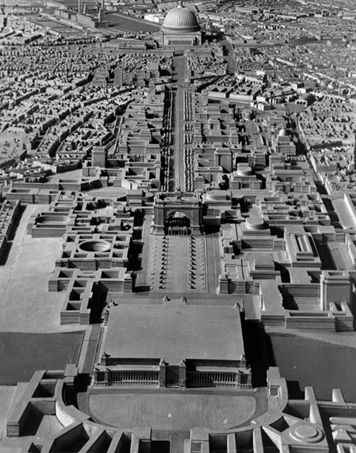 히틀러가 베를린을 나치 제국의 힘을 선전할 도시로 만든다는 구상 아래 추진했던 ‘게르마니아’의 모형.서해문집 제공