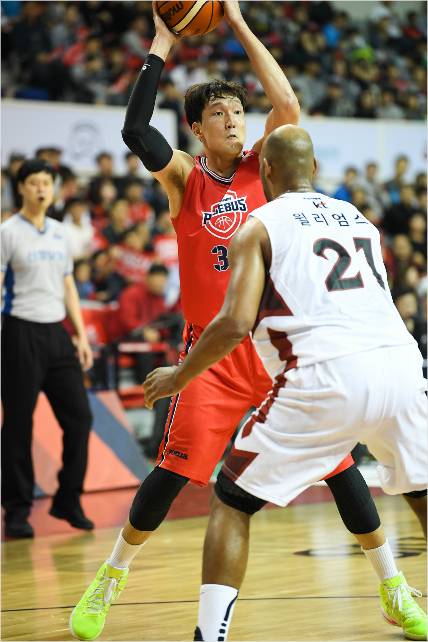 울산 현대모비스 이종현 (사진 제공=KBL)