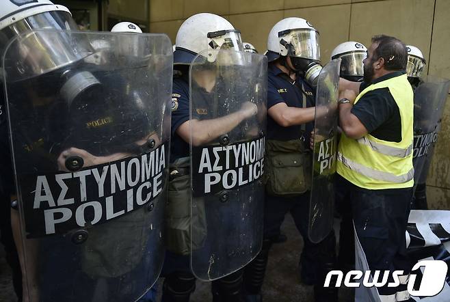 그리스 전투경찰 <자료사진> © AFP=뉴스1