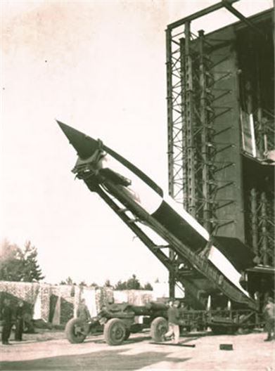 세계 최초의 탄도미사일로 알려진 V2 로켓 모습(사진=위키피디아)