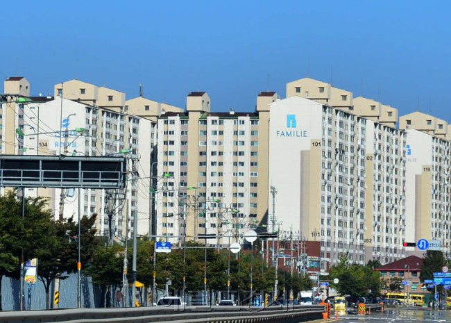 KB부동산에 따르면 김포시 아파트 매매가격은 1년 동안 6.44% 올랐다. 경기도 평균을 웃도는 수치다. 2년간 청약경쟁률은 20배 상승했다. 예전과 다른 위상을 확인할 수 있는 대목이다. [헤럴드경제DB]