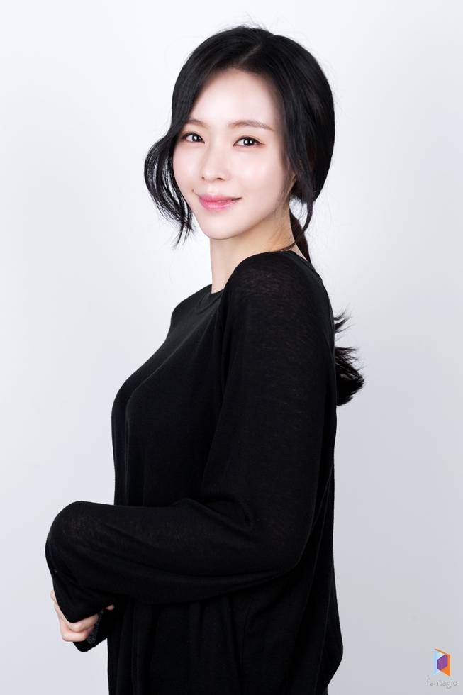 지윤하가 '언터처블'에 출연한다. 판타지오