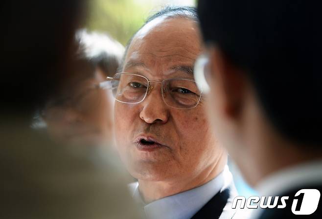 송민순 전 외교통상부 장관. 2017.4.24/뉴스1 © News1 오대일 기자