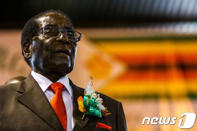 로버트 무가베 짐바브웨 대통령.© AFP=뉴스1