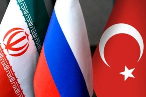 왼쪽부터 이란, 러시아, 터키 국기[메흐르통신]