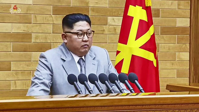 신년사 발표하는 김정은 북한 노동당 위원장