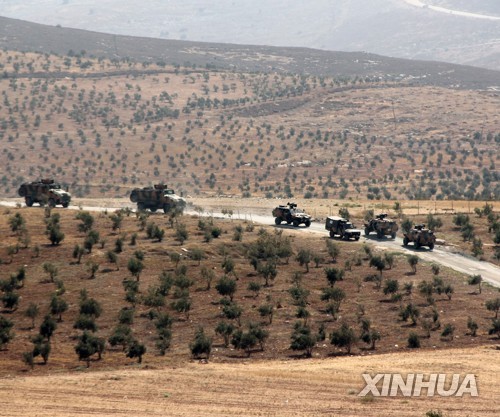 터키·시리아 국경지역으로 이동하는 터키군 차량 [신화=연합뉴스]