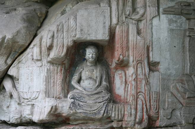 중국 충칭에 있는 불상. 게티이미지뱅크