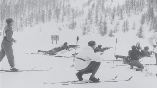 1948년 생모리츠 올림픽에서 군사정찰 종목에 참전한 군인들의 경기모습.(사진=국제올림픽위원회(IOC) 홈페이지/https://www.olympic.org)