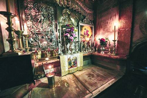 예수의 머리를 둘렀던 수건과 몸을 감싼 세마포만 남겨진 채 시신이 사라졌다는 무덤 자리. 새에덴교회 제공