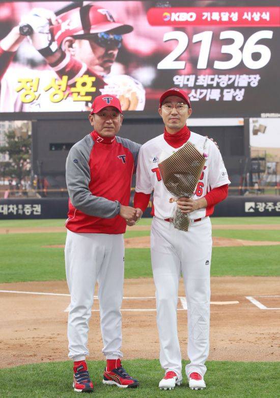 정성훈 / 사진= KIA 타이거즈 제공