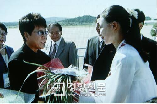 2005년 평양 단독 공연 당시 조용필. 경향신문 자료사진