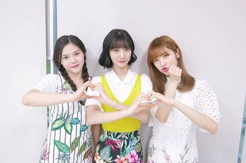 오마이걸 반하나 사진=오마이걸 공식 인스타그램
