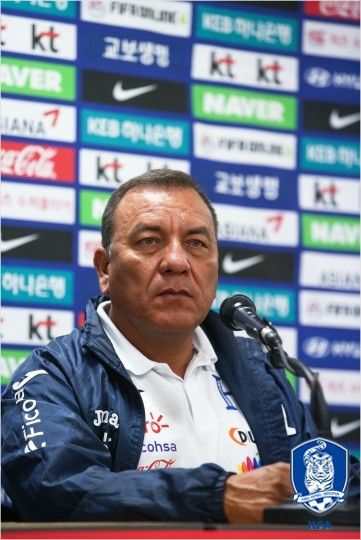 카를로스 타보라 온두라스 축구대표팀 감독은 멕시코와 온두라스의 전력 차가 크지 않다며 멕시코의 특징으로 기동성과 드리블을 꼽았다.(사진=대한축구협회)