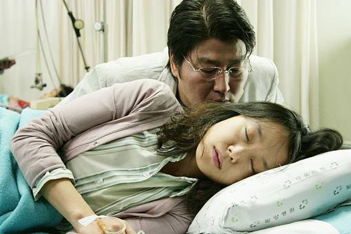 영화 ‘밀양’의 한 장면. 사진제공|시네마서비스