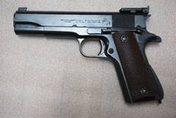 2차세계대전 후 미 공군이 군용 M1911A1을 개조해 사격 경기용으로 개조한 M1911A1 Military National Match. 정밀한 총열과 부속으로 1970년까지 제작된다.