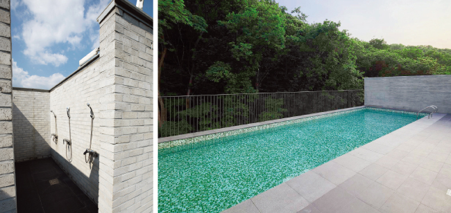 옥상에 위치한 샤워실.(왼쪽) 옥상의 야외수영장. 소실봉의 푸른 녹음을 즐기며 물놀이를 할 수 있다.