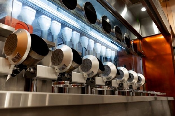 로봇이 음식 조리, 설거지 등을 하는 로봇 레스토랑 '스파이스'/사진=스파이스