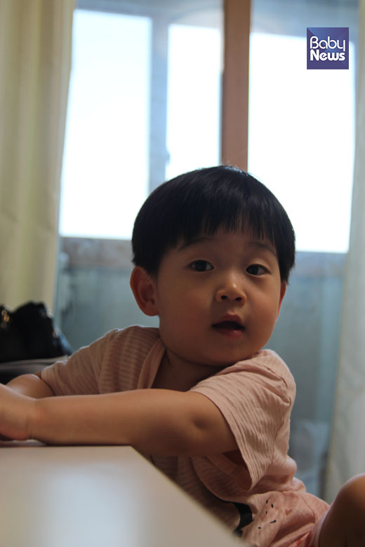 말이 느린 아이는 짜증을 많이 냈다. 말로 표현하지 못하니 얼마나 답답했을까. 정가영 기자 ⓒ베이비뉴스