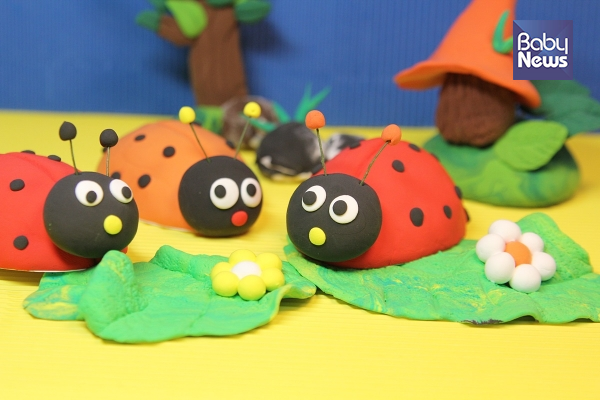 클레이로 만든 무당벌레 장난감. ⓒ허진