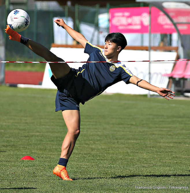 ▲ 엘라스베로나 공격수 이승우 ⓒ엘라스베로나