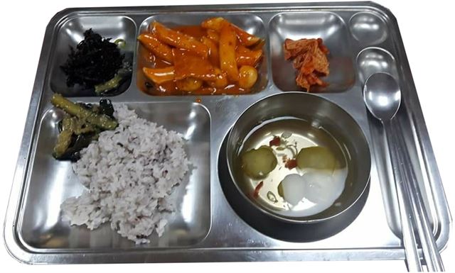 서울 A소방서 구내식당 저녁메뉴 사진. 119소방안전복지사업단 제공