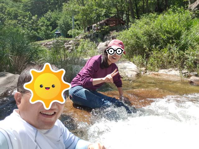 55년 만에 처음 보는 저의 잇몸 미소...그만큼 신났습니다.