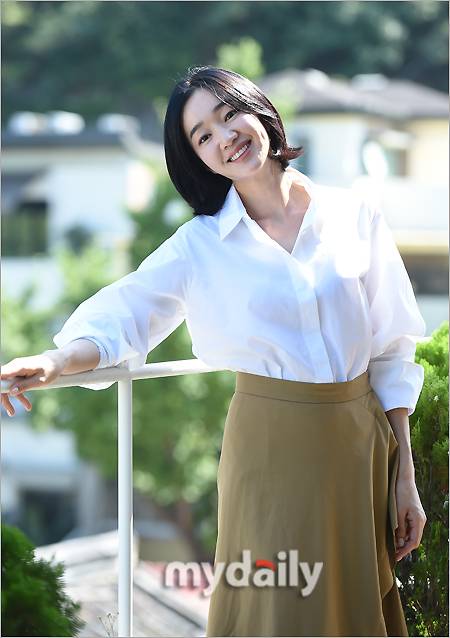 ▲ '풍덩 빠지고 싶어'…수애, 진한 보조개