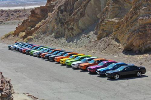 1970년대 출시된 1세대 닷지 스포츠카