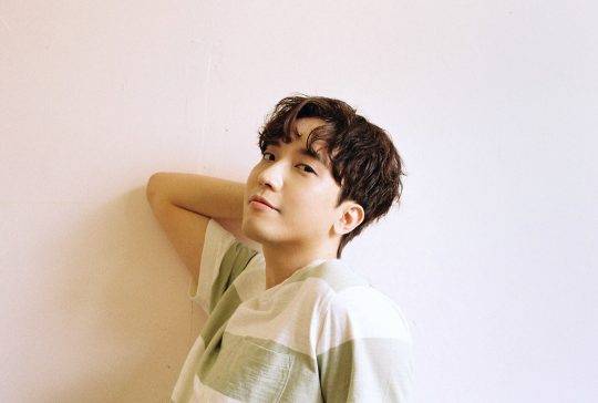 4년 만에 미니음반을 발표한 가수 조형우. / 사진제공=미스틱엔터테인먼트