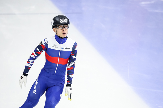 빅토르 안(안현수)이 지난 해 서울에서 열린 2017-18 국제빙상연맹(ISU) 쇼트트랙 월드컵에 출전한 모습. [뉴스1]