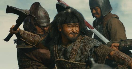 영화 '안시성'에서 고구려 도끼 부대를 형상화한 모습.