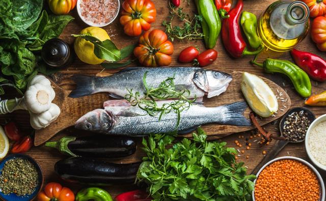 채소와 과일, 저지방 유제품, 생선 등으로 이뤄진 지중해식 식단이 우울증 예방에도 효과가 있다는 연구결과가 나왔다. 출처 123rf