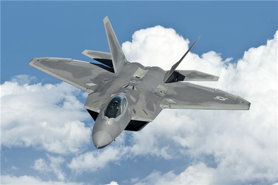 F-22 전투기(사진=위키피디아)