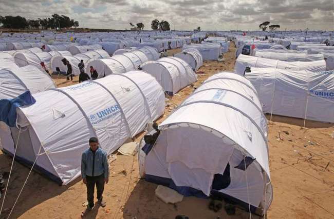 2013년 유엔난민기구(UNHCR)가 튀니지 북서부의 지중해 연안 지역에 세운 난민캠프. 출처 유엔난민기구
