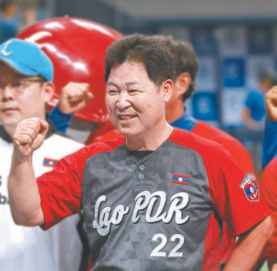 이만수 라오스야구협회 부회장이 인도네시아 자카르타-팔렘방 아시안게임에 출전하는 라오스 야구 대표팀을 이끌고 한국을 찾았다. [뉴스1]