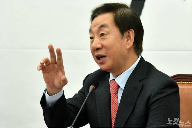 자유한국당 김성태 전 원내대표가 20일 오전 국회에서 '딸 KT 특혜채용 의혹' 관련 해명 기자회견을 갖고 있다. (사진=윤창원기자)