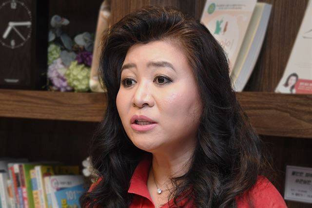 오은영 박사는 부모의 공감과 인정이 자녀의 자존감과 직결된다는 걸 어린 시절 자신의 부모를 통해 이미 깨달았다. 오대근 기자