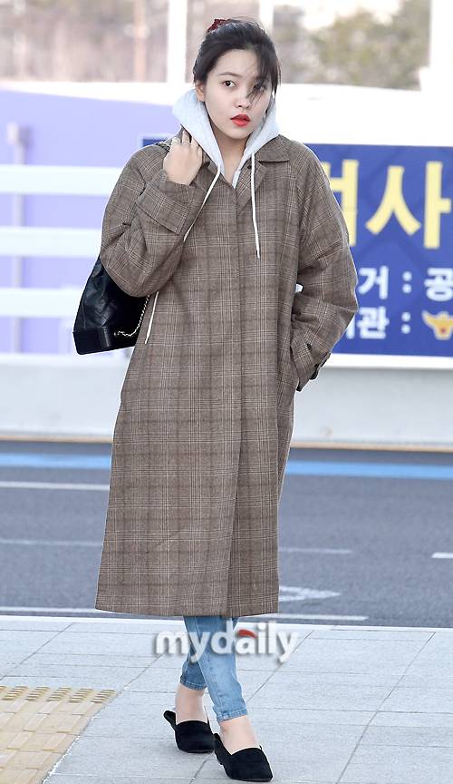 ▲ 레드벨벳 예리 '등교하는 여대생 느낌'