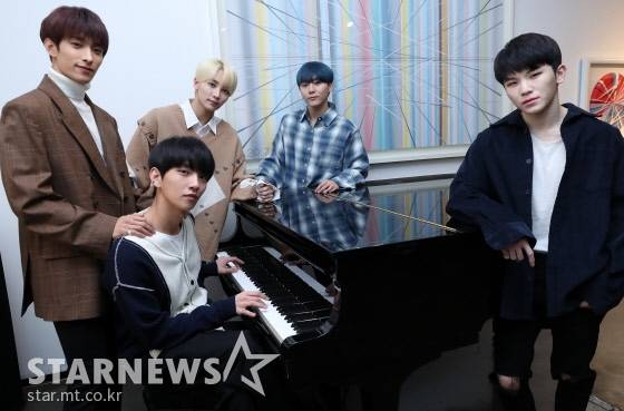 (왼쪽부터) 세븐틴 멤버 도겸, 조슈아, 정한, 승관, 우지 /사진=김휘선 기자