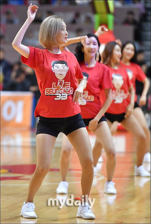 ▲ 치어리더 '신나게 뛰어봐요'
