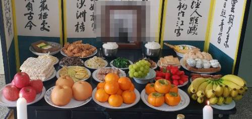 대행업체에서 주문한 제사상.사진=독자 제보.