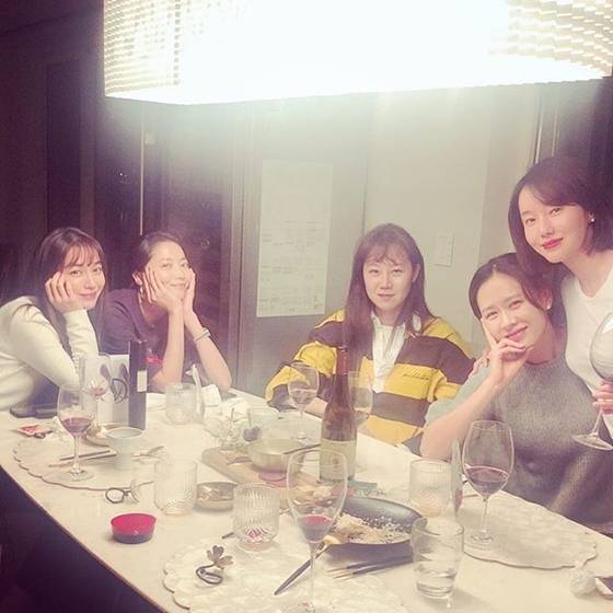 (왼쪽부터)이민정, 오윤아, 공효진, 손예진, 이정현 /사진=공효진 인스타그램