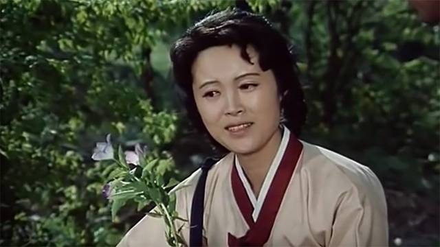 ‘도라지꽃’ 오미란