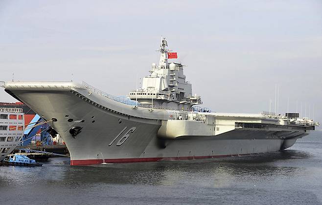 중국 첫 항공모함 랴오닝호 /사진=AP연합