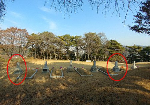 동작구 국립서울현충원에서 친일파 이응준(왼쪽 빨강원)과 신태영의 묘(오른쪽 빨강원)는 볕이 잘 드는 '장군 2묘역'에 있다.
