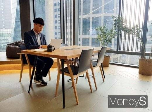 서울 강남구 테헤란로에 위치한 공유오피스업체 워크플렉스 역삼점 프라이빗 오피스에서 업무를 해봤다. /사진=류은혁 기자