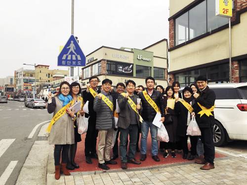 전도에 나서는 주다산교회 성도들. 주다산교회 제공