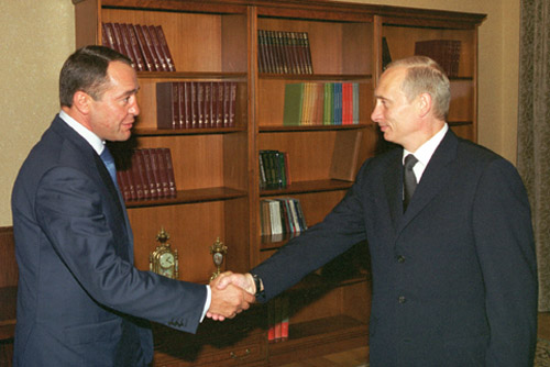 미하일 레신(왼쪽)과 푸틴 대통령 [위키피디아 캡처]